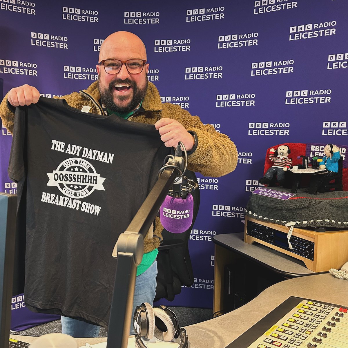 How brilliant is this?! T 👕 Thank you so much to Andy, Di and Josh off The Saff for my OOSSSHHHH t shirt 🥰 I love it 💙 Proper made my day and was a lovely surprise 😍 Proper Leicester 💙🦊📻 OOOOOSSSSSHHHHHHHHH