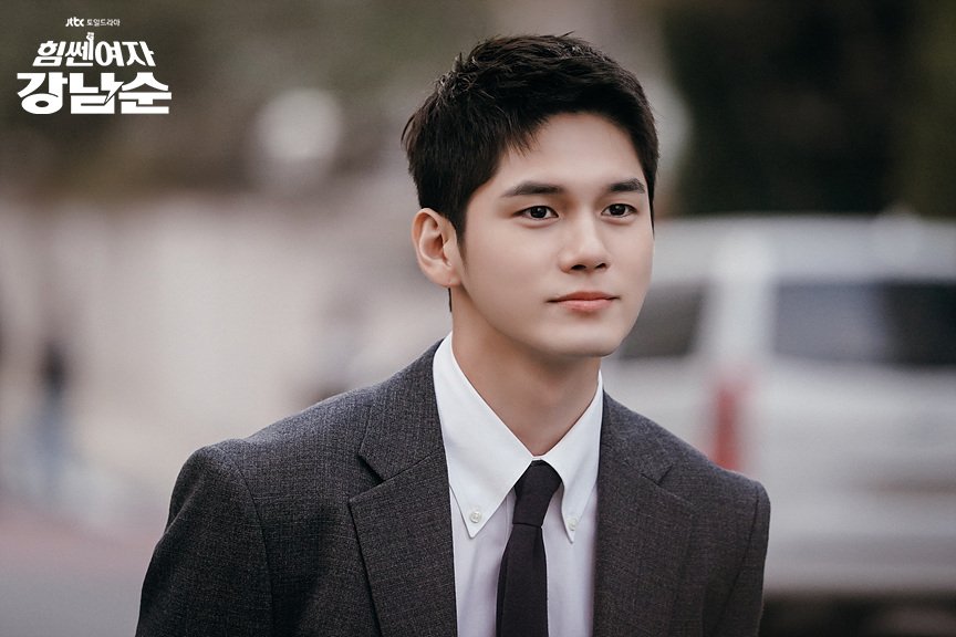#StrongGirlNamSoon ended with #ONGSEONGWU looking sooo dapper in gray tweed ootd. Cool!