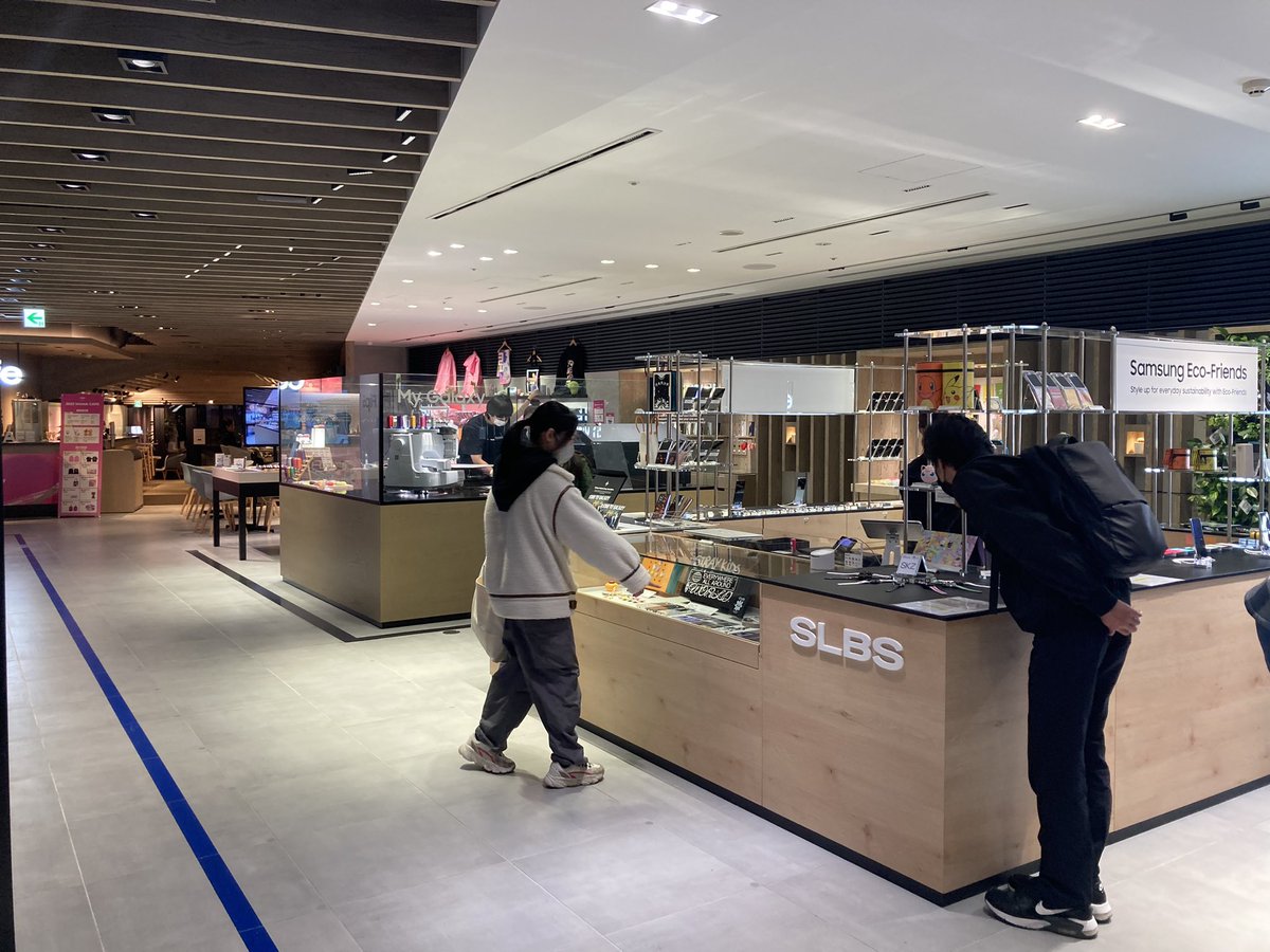 hiro98568940's tweet photo. #GalaxyHarajuku #slbs #GalaxyZFlip5 #GalaxyZFold5
楽しめる空間✨️体験ブースもたくさん https://t.co/iCha1FCnUL