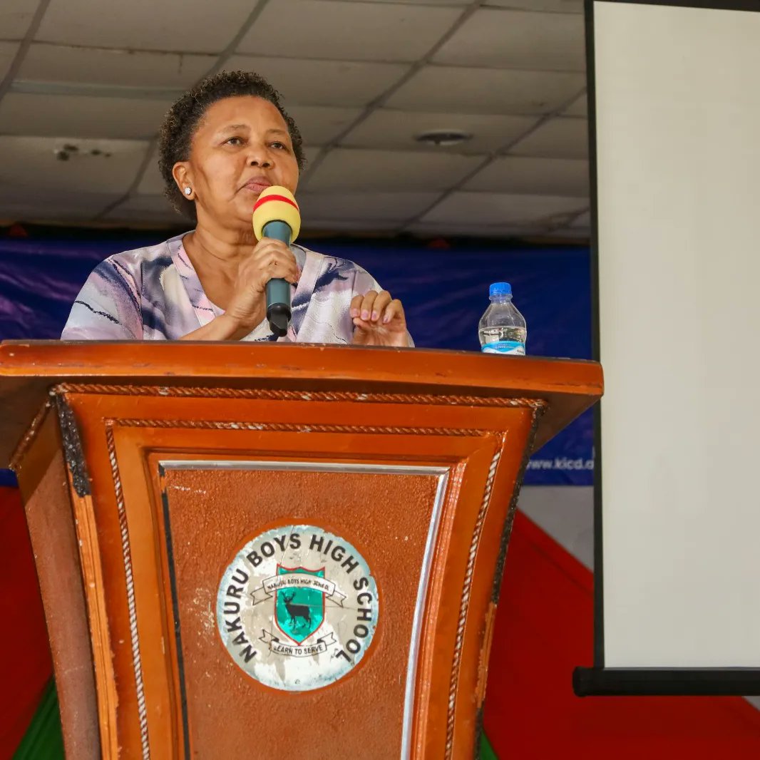 kenya_festival's tweet photo. Ms. Agnes Warigia of the Anti-Counterfeit Authority has shared valuable insights on authenticating goods, encouraging the participants to explore creative ways of addressing Anti-Counterfeot issues within the Festival's genres.
#KNDFF 
#Trainersworkshop2023 
#talantahela https://t.co/UGoUutrzeV