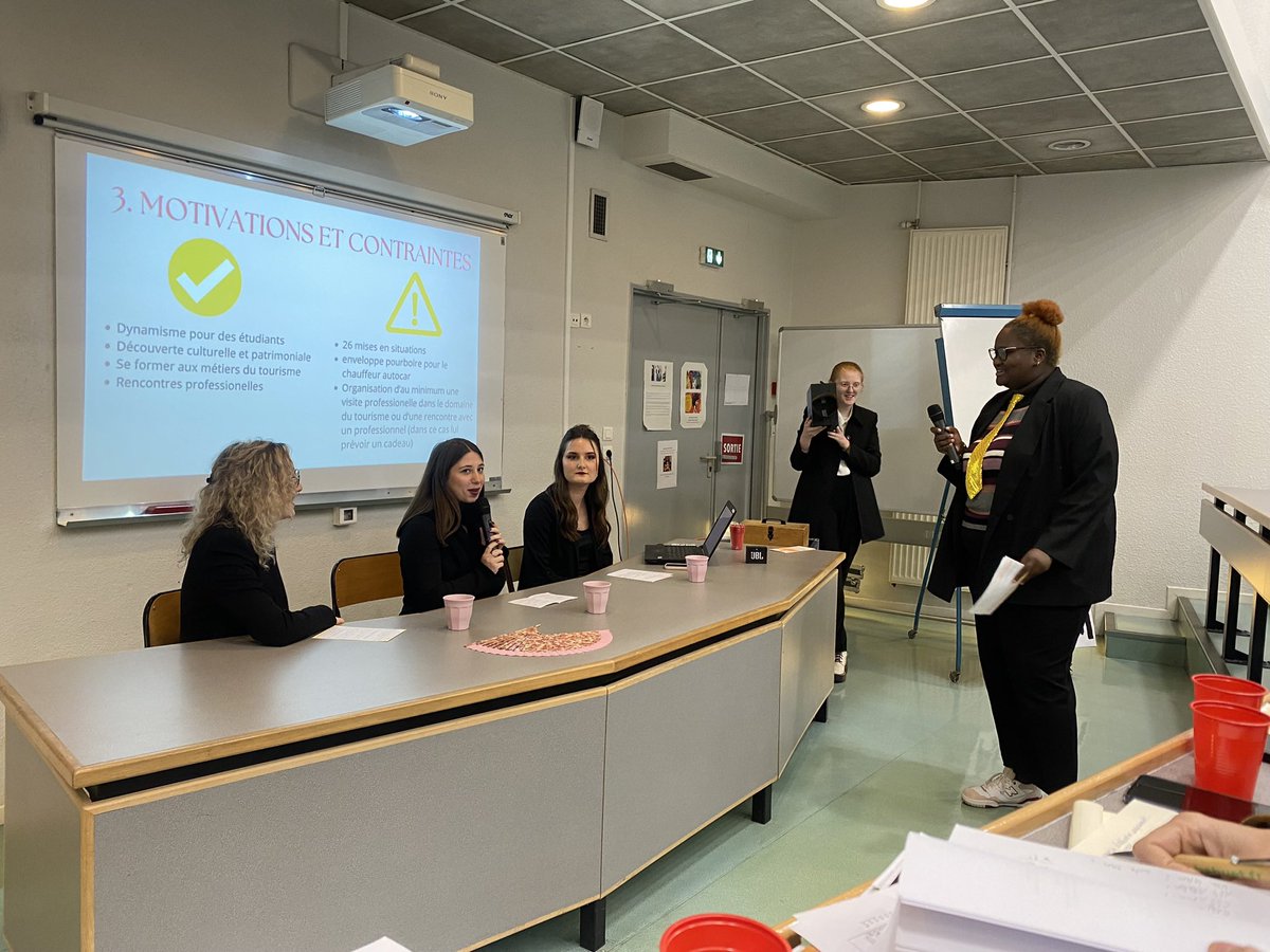 lyceebahuet's tweet photo. @lyceebahuet La présentation du futur voyage d’études des BTS Tourisme : 🏆Mulan - Turin, le prix de la meilleure présentation
🥇la 1ère place revient à la Catalogne espagnole !
Les étudiants partiront donc du 18 au 22 mars 2024, à la découverte de cette belle région espagnole.🚌 https://t.co/Z0RqLrrUDT