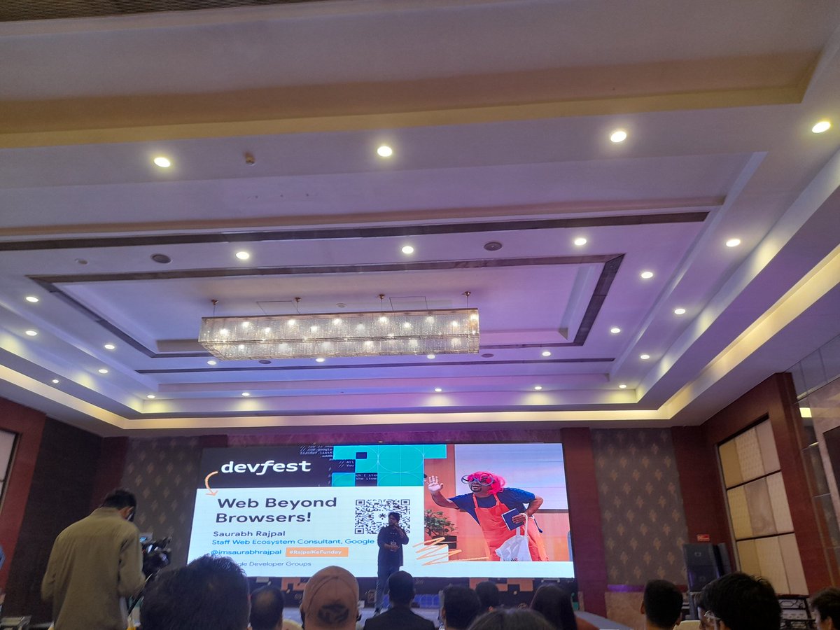 MishraShri18829's tweet photo. Amazing session ๐ ๐
Rajpal Yadav k funday , just loved it๐ค ๐ค
#imsaurabhrajpal mind blowing person ๐ฅ
#devfestindore #gdgindore https://t.co/V0MrCFMEvG