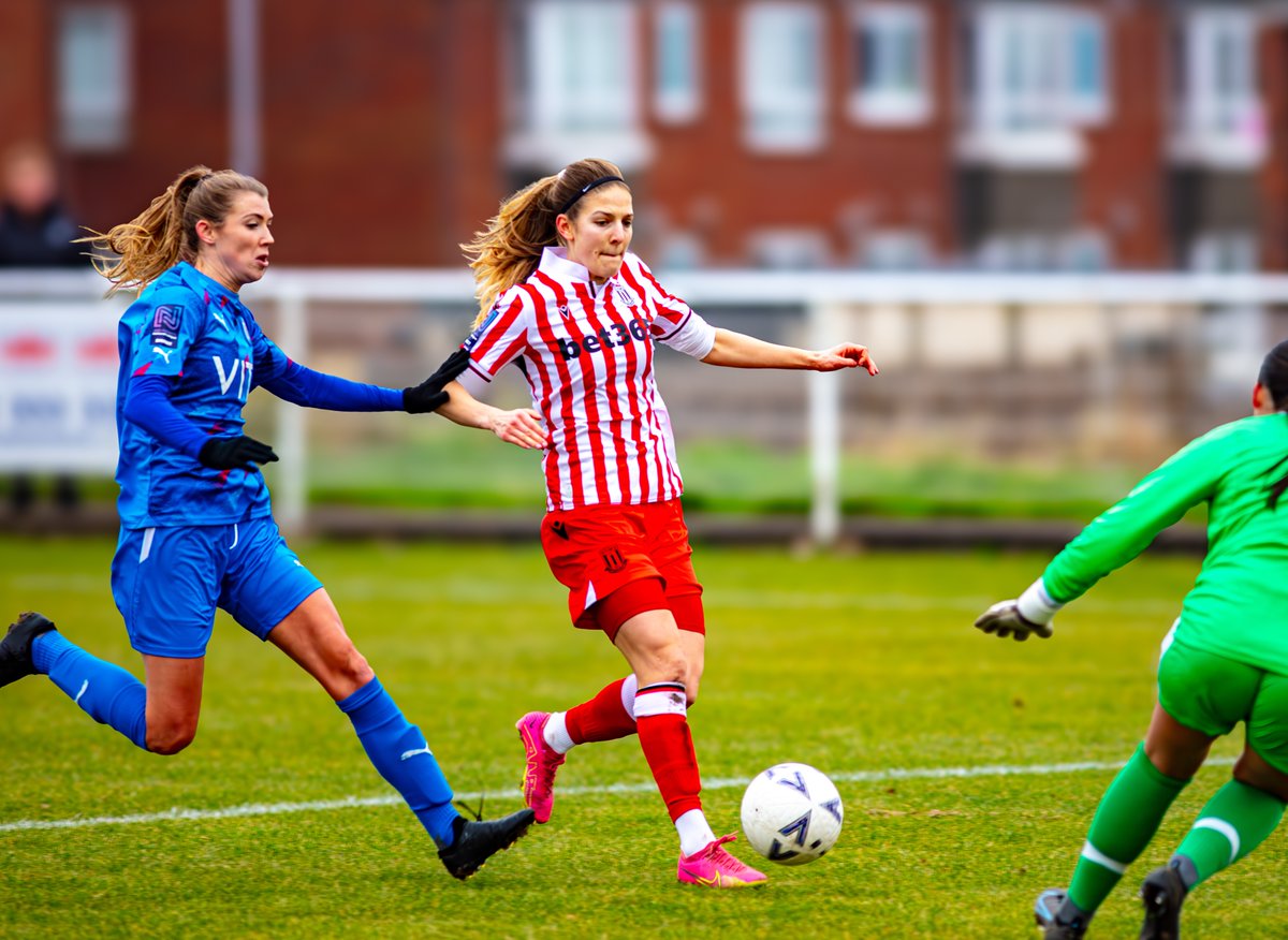 Great match yesterday between <a href="/scfc_women/">Stoke City FC Women</a> and <a href="/SCLadiesFC/">Stockport (C)ounty Ladies FC</a> ! After Stockport County's goal was ruled offside, full time whistle result 1-0  to <a href="/scfc_women/">Stoke City FC Women</a> 🔴⚪️⚽️
<a href="/stokecity/">Stoke City FC</a> <a href="/scfc_women/">Stoke City FC Women</a> <a href="/BBCRadioStoke/">BBC Stoke & Staffordshire</a> <a href="/Sotlive/">StokeonTrentLive</a> <a href="/StokeCityLive/">Stoke City Live</a> <a href="/SwedishStokies/">Swedish Stokies</a> <a href="/scfcchina/">SCFCCHINA</a> <a href="/scfc_community/">Stoke City Community Trust</a> #SCFC <a href="/KnotFM/">Knot FM</a>