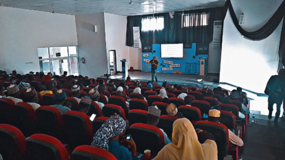 devkaahl's tweet photo. @AyoBoluwatife_ Yes Yes.
Additionally, the team was able to join the our fellow organizers to host #devfestNW yesterday in Kano.
It was an eventful week.
A big thank you to
@malan_shahid @frostlabel @MMaarmah @BMY_Designs @Abkr_almuhandis @gdgkano @gdgkatsina @tekxofficial @_lumilab https://t.co/6vtjCUGDpi