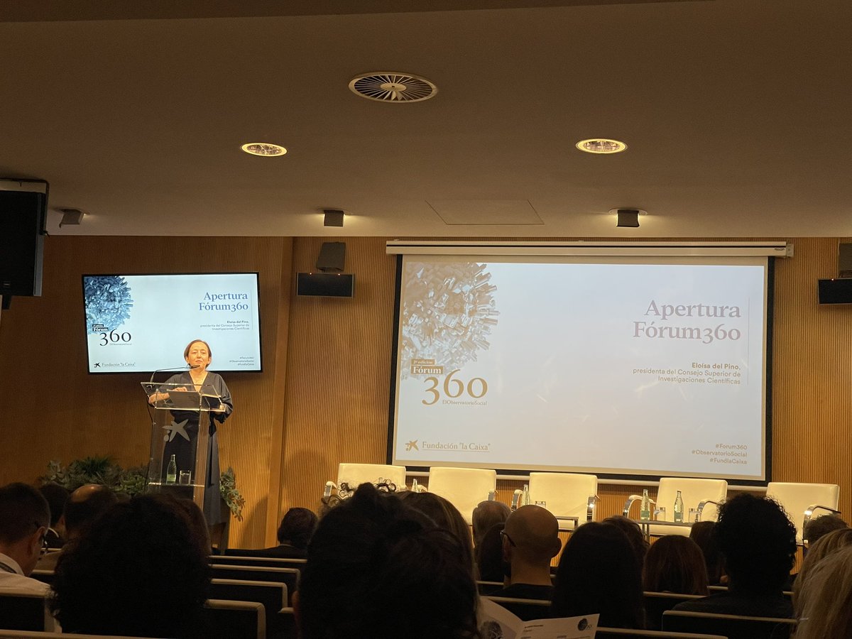 sarasg222's tweet photo. 2º Fórum 360 de ElObservarorioSocial LaCaixa, inaugurado por Juan Luis López-Burniol y @delPinoE en Barcelona #Forum360 #ObservarorioSocial #FundiaCaixs https://t.co/PDivefwxgH