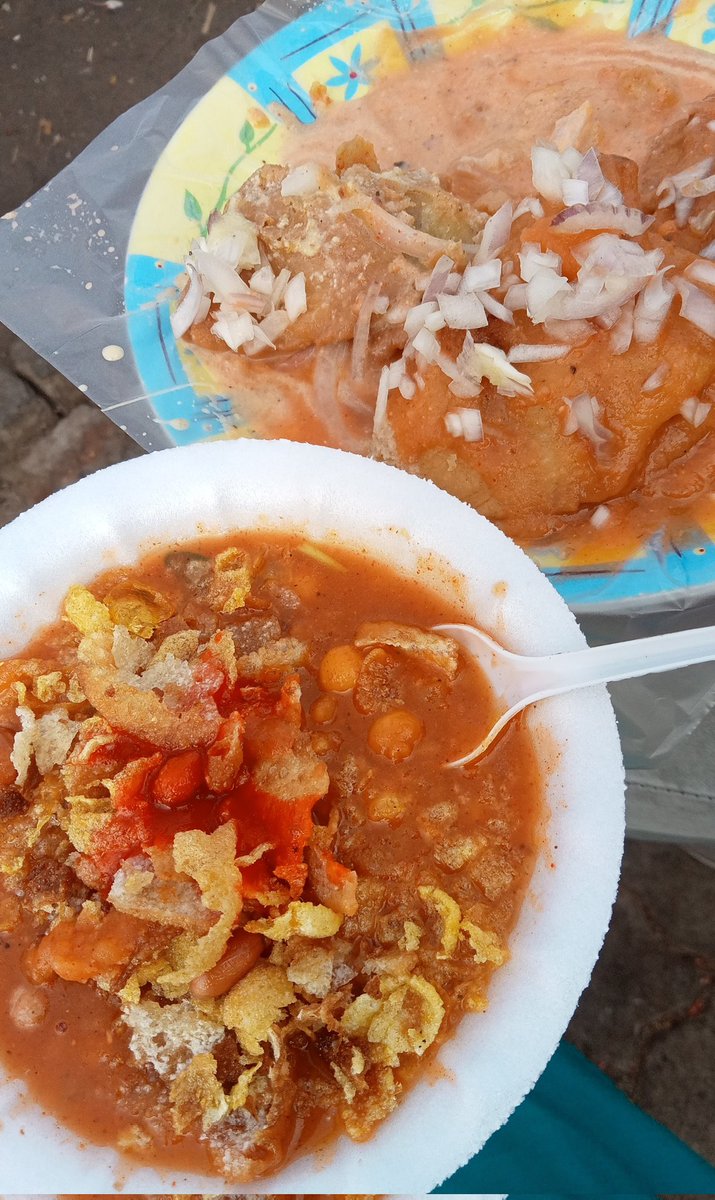 SrivalliRcQueen's tweet photo. Ala Bestie tho Samosa Chat😋
#SamosaChat https://t.co/Amkaz0dZ5P
