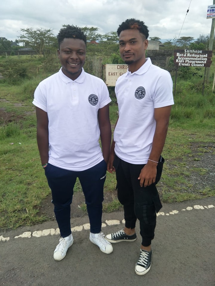 alulu_sinto's tweet photo. Tumefika ile season ya NIMESHAPANDA GARI ama GARI ISHATOKA TUKO KWA MBUKINYA COACH. BLESSED WEEK #wearertfc #watuwazima #mentalhealthawareness #afandevale #Yvonne #ajs @rooftop124 @fadhela_rmk https://t.co/S8yvJeokqp