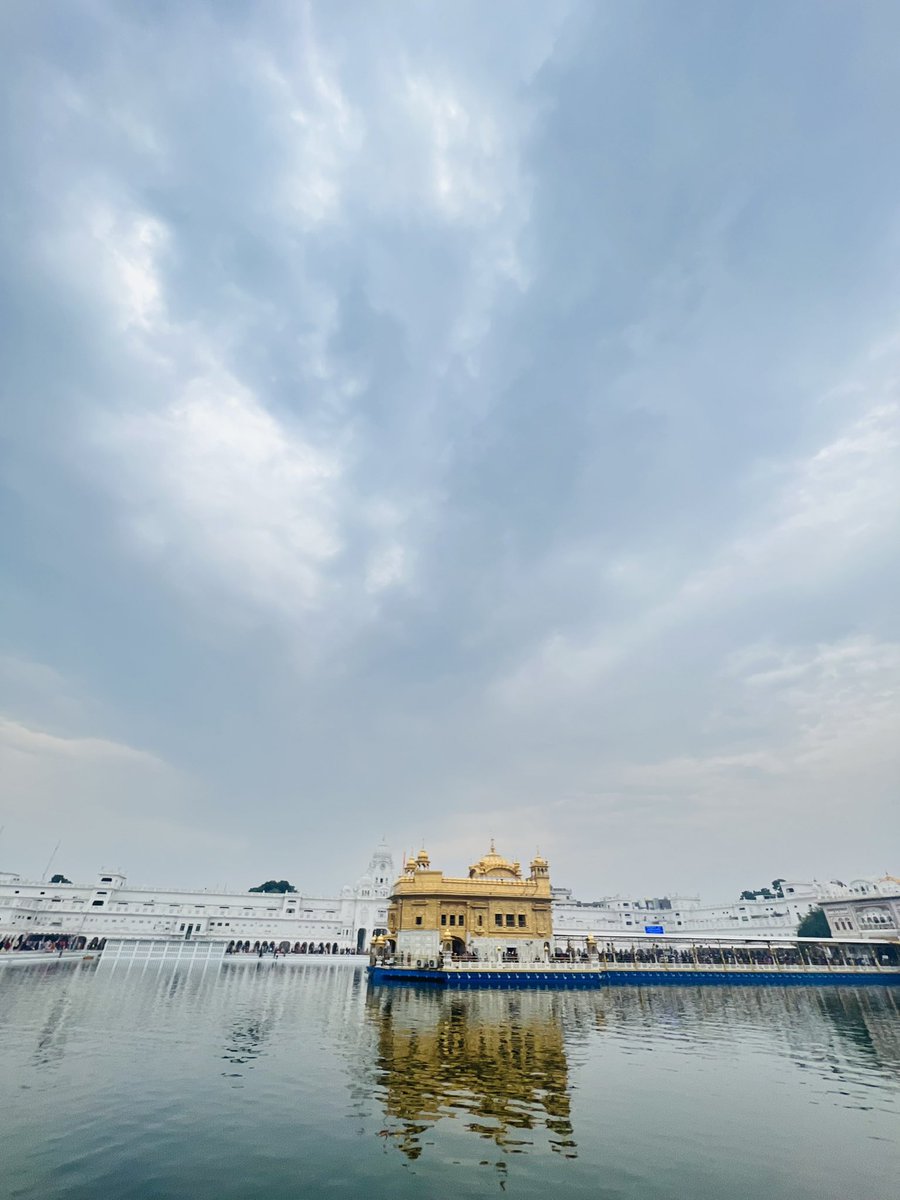 MankanwalC's tweet photo. Happy Gurpurab! https://t.co/nOKYVTFKag