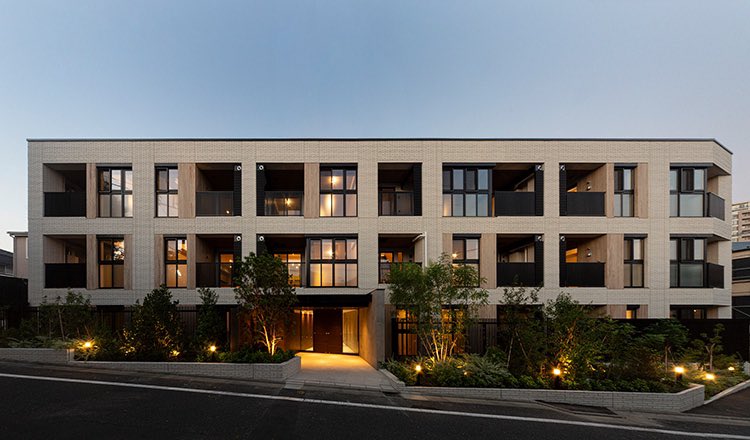 2ldk18's tweet image. ドレッセ世田谷松陰神社、松陰神社前駅徒歩4分、総戸数33戸。挽き板のフローリング採用してる！