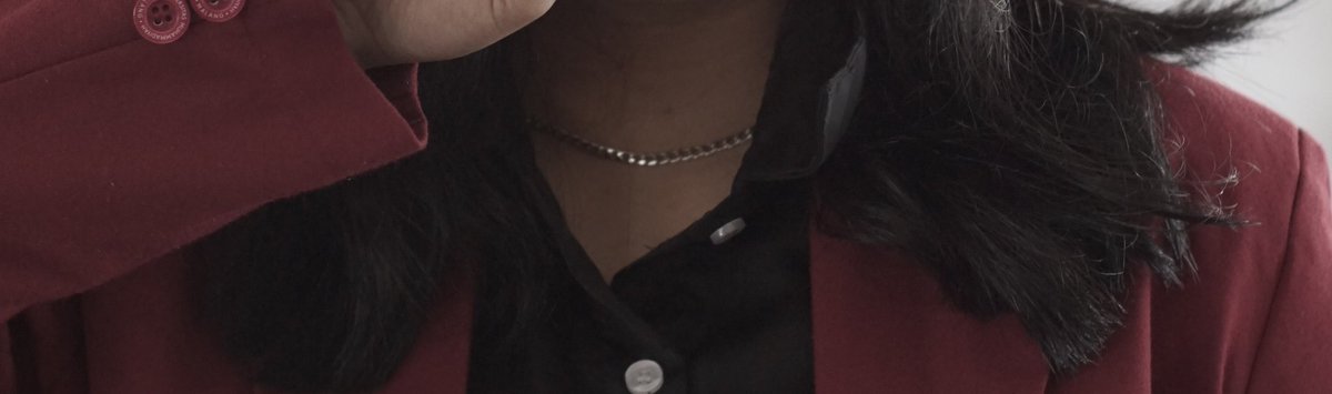 pahaitto's tweet photo. I love how this necklace suit on me https://t.co/R1XF2PaaVJ