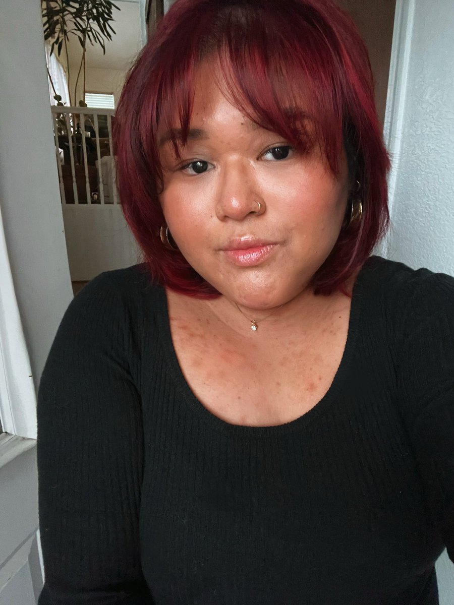 monicajpg's tweet photo. i don’t ever post on here anymore &amp; i know none of you care lmao but life update: 1) i started my accelerated respiratory therapy program two months ago &amp; passed the first term with two As and two Bs 2) my hair is red 3) connor &amp; i celebrated our one year anniversary in oct 🥹 https://t.co/AetIXrfisZ