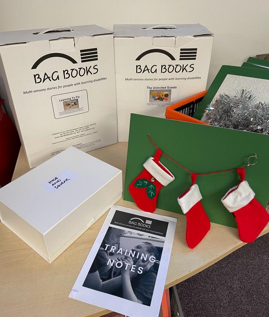 Bag Books tweet media