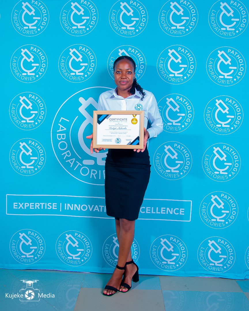 Pathlabzim's tweet photo. #longserviceawards
Celebrating Bridget Mahamba who has been with us for 5 Years. Her outstanding performance in her duties consistently surpasses expectations. Your dedication and hard work are truly commendable.
Your work does not go unnoticed.
#DedicationDriven
#Dedication https://t.co/ZHiZSrTT7R