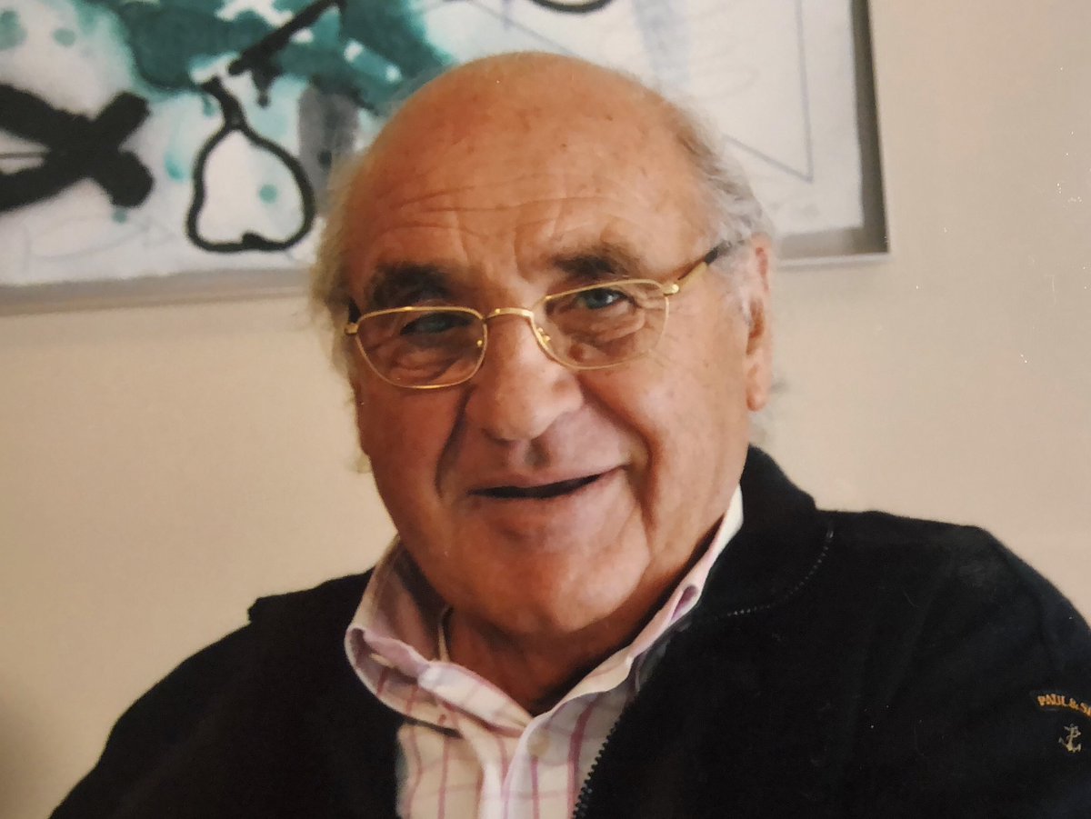 Avui fa 3 anys que tot va canviar a la meva vida i a la de la meva família, res ja ha tornat a ser igual ni ho tornarà a ser, mai oblidarem a qui ens ha ensenyat, junt amb la meva mare,  a viure, a estimar, a compartir , en definitiva, a ser com som. Seguim fidels a tu, papa