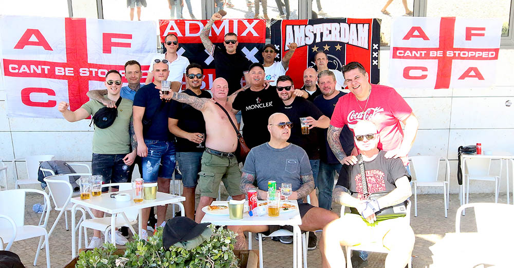 Oproep: we zoeken hechte Ajaxvriendengroep voor tof verhaal! ajax.li/3T6mtgS #ajax
