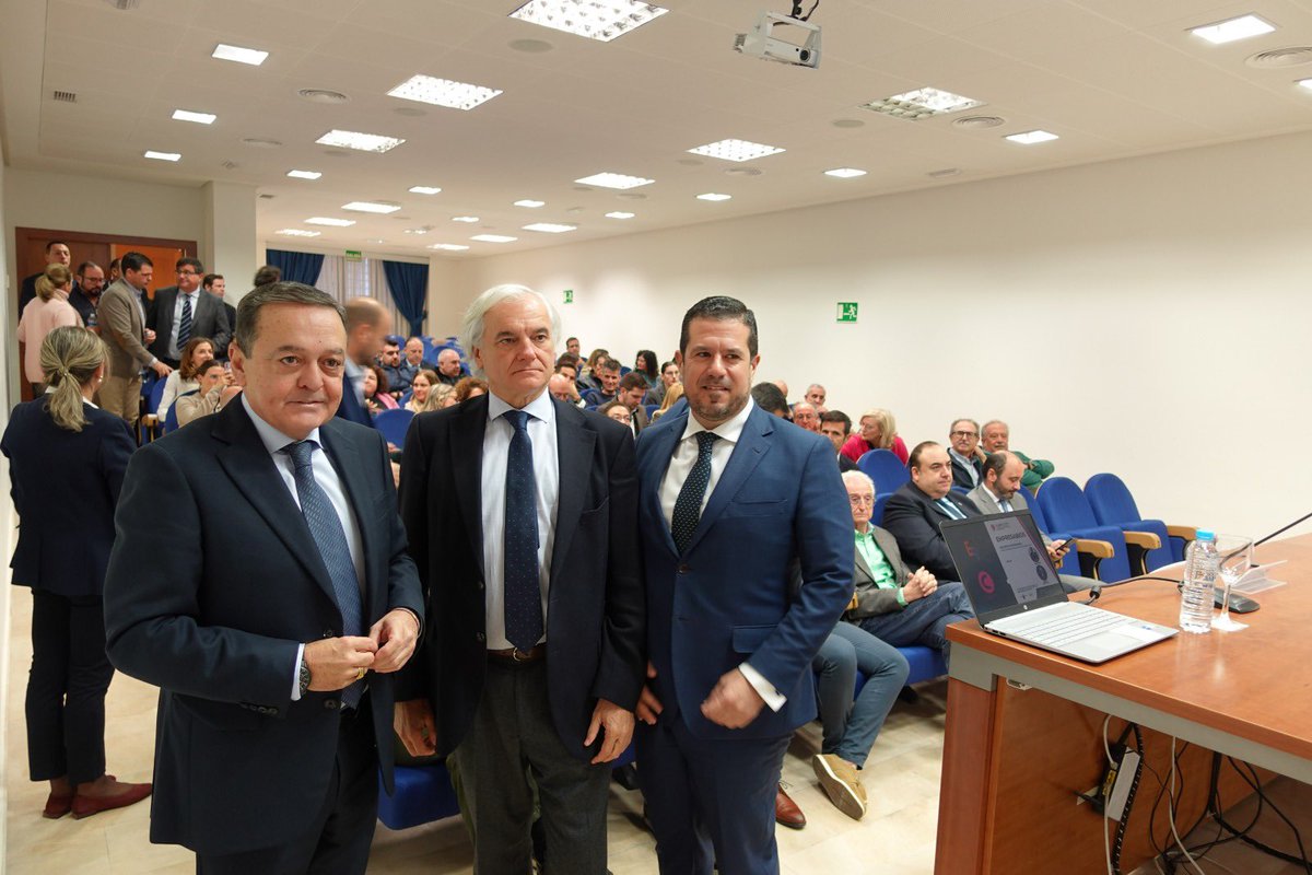 CECLOR tweet media