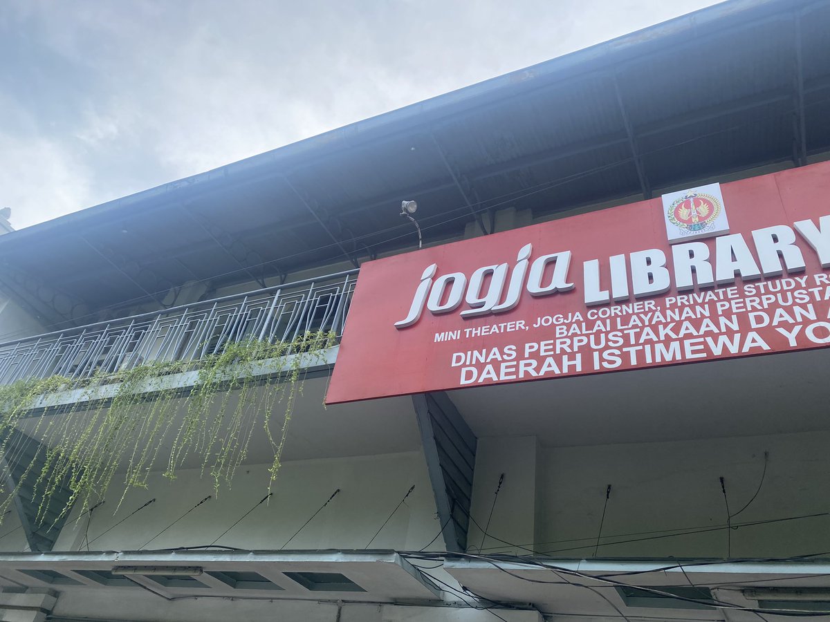 fazleyff's tweet photo. The thing I most love about Jogja is that it's just so proud of its wordmark, it's literally everywhere https://t.co/YpjMRC4sWS