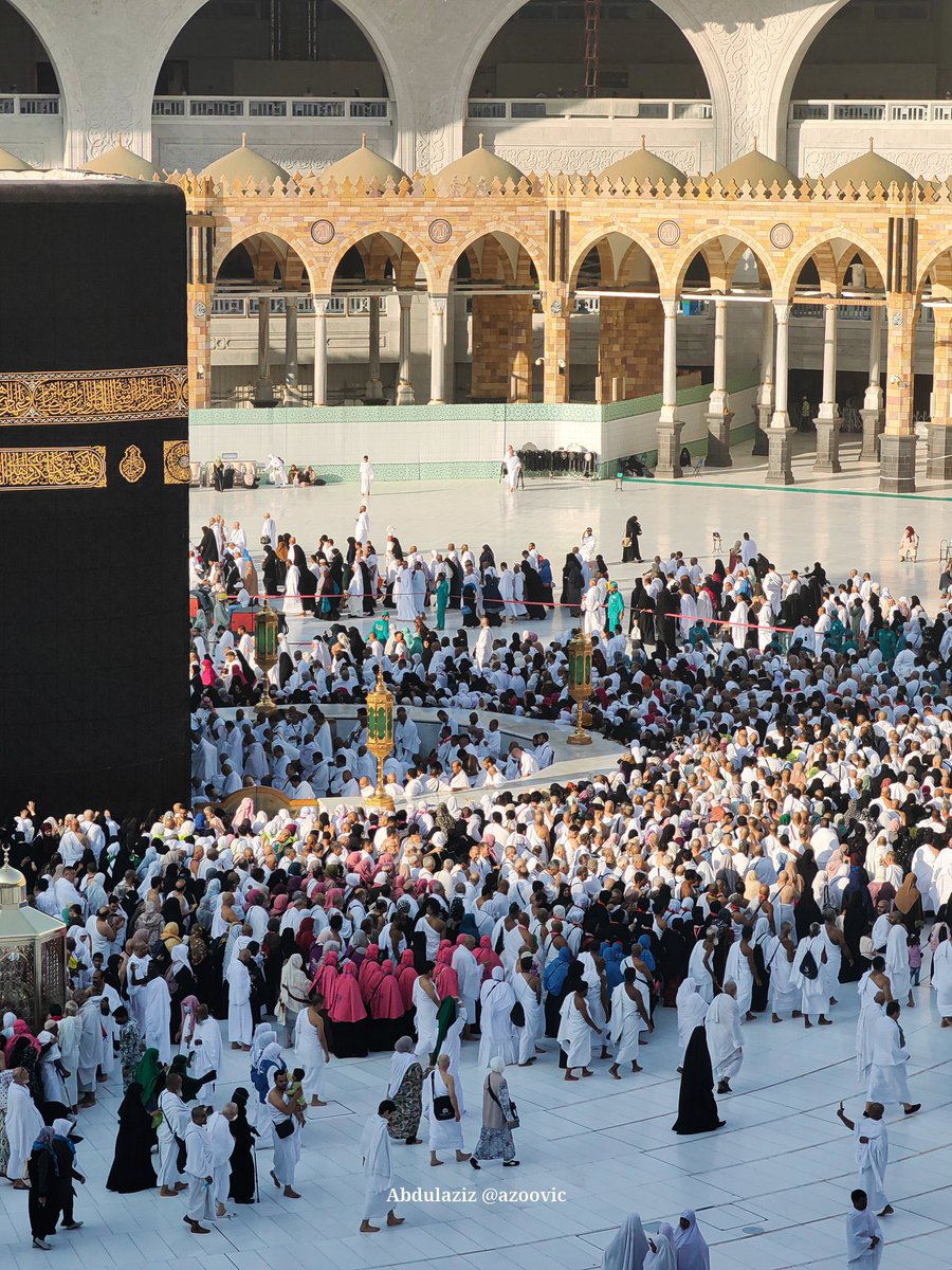 Makkah_wr's tweet photo. و الروحُ عطشى للقاءٍ،
يلفها شوقٌ عتيق ❤️‍🩹 https://t.co/JhNq7JWUC4