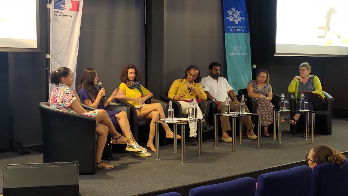 🔥 Petit tour au MOCA pour une journée consacrée à l’art et à la culture avec la CAF de La Réunion !

Au programme, de nombreuses discussions sur les formes d’actions artistiques et culturelles et sur l’accueil des artistes dans les structures, à destination du jeune enfant.