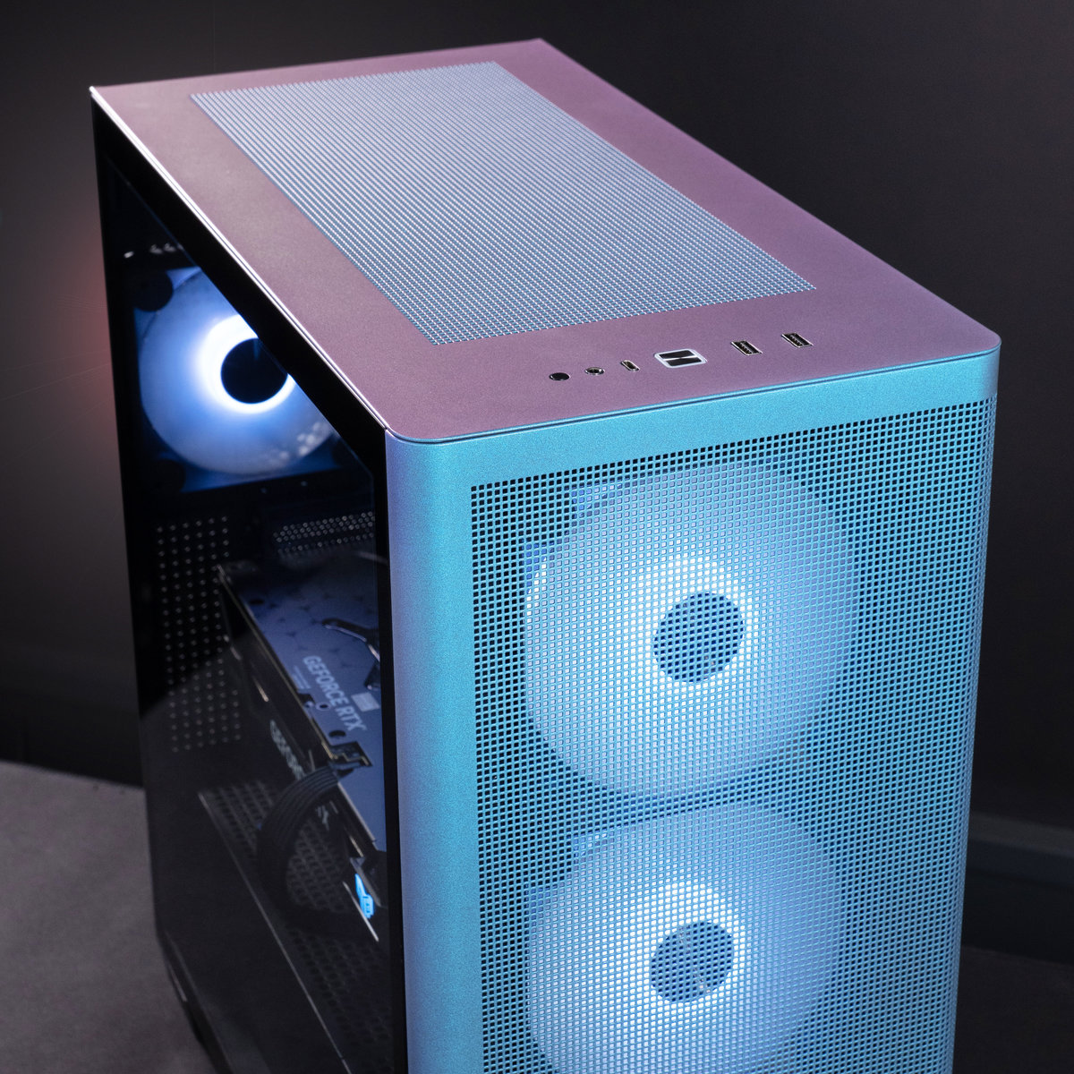 APNX_global's tweet photo. Aesthetics in every curve: Our ‘L’-shaped metal panel redefines airflow. Experience mesh beauty from the front to the side.
📸: @Mr_matt_lee
#ElegantDesign #EfficientAirflow #FunctionalBeauty
#APNX #AdvancedPerformanceNexus #BuildYourStory
#APNXC1 https://t.co/uBiKgfpJs0