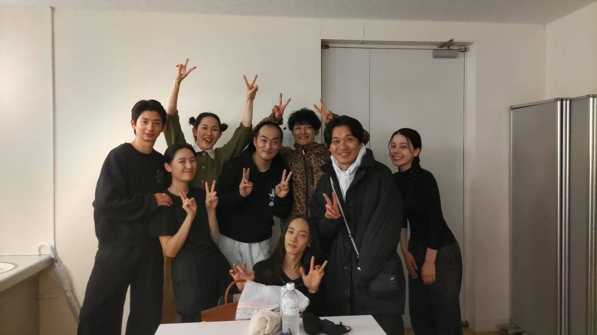 DAMADAMA123's tweet photo. 昨日で野田秀樹さん主催の東京演劇道場の 『DojoWIP』が終わりました!すごい勉強なりました!やったね!これからもお芝居とかも色々やっていきたいですね!やったね!
そして今日は大阪でめちゃくちゃお笑いの収録でした!痺れました。。楽しかった。。やったね!
また告知させていただきます!! https://t.co/DUctXDhMTo