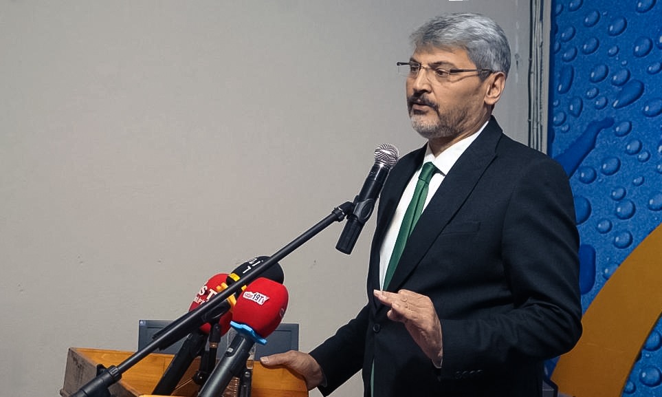 Ne güzel demiş Mevlana;
"Her şey vaktini bekler, ne gül vaktinden önce açar ne de güneş vaktinden erken doğar."