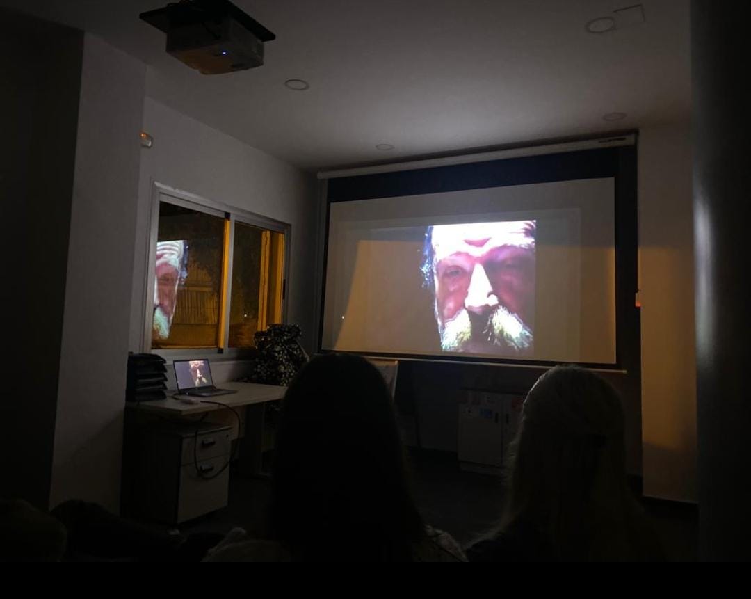 MairenAlternativa🤩 el viernes 24/11/23 tuvimos ¨Noche de tinieblas¨ 

Hubo dinámicas, visualización de un relato de Edgar Alan Poe, debate, actividades de misterio...de esta manera se trabajó, la salud mental y su importancia.

Próxima actividad, 1 y 2  de diciembre. 👩‍🍳🧑‍🍳