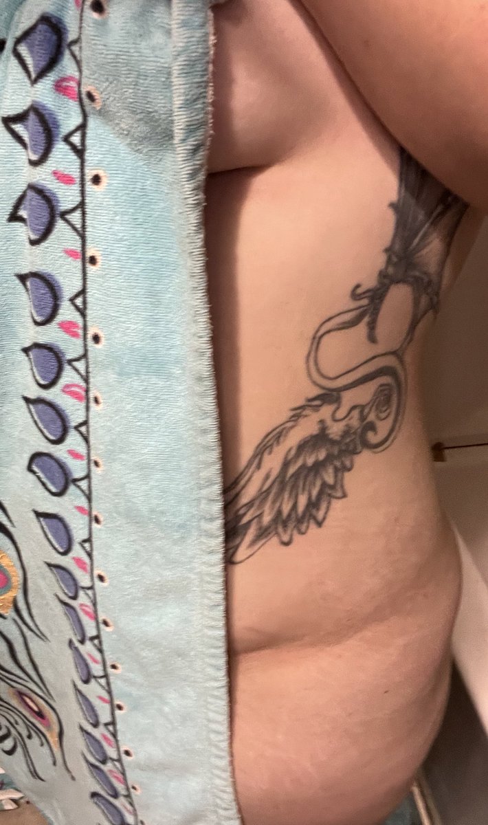 daddysbrat94's tweet photo. Subscribe on fansly and get 40% off for one month subscription making it $3 for your first month! Offer ends November 29th 

https://t.co/WwAMy1K0VH https://t.co/UIvmLbTFtg
