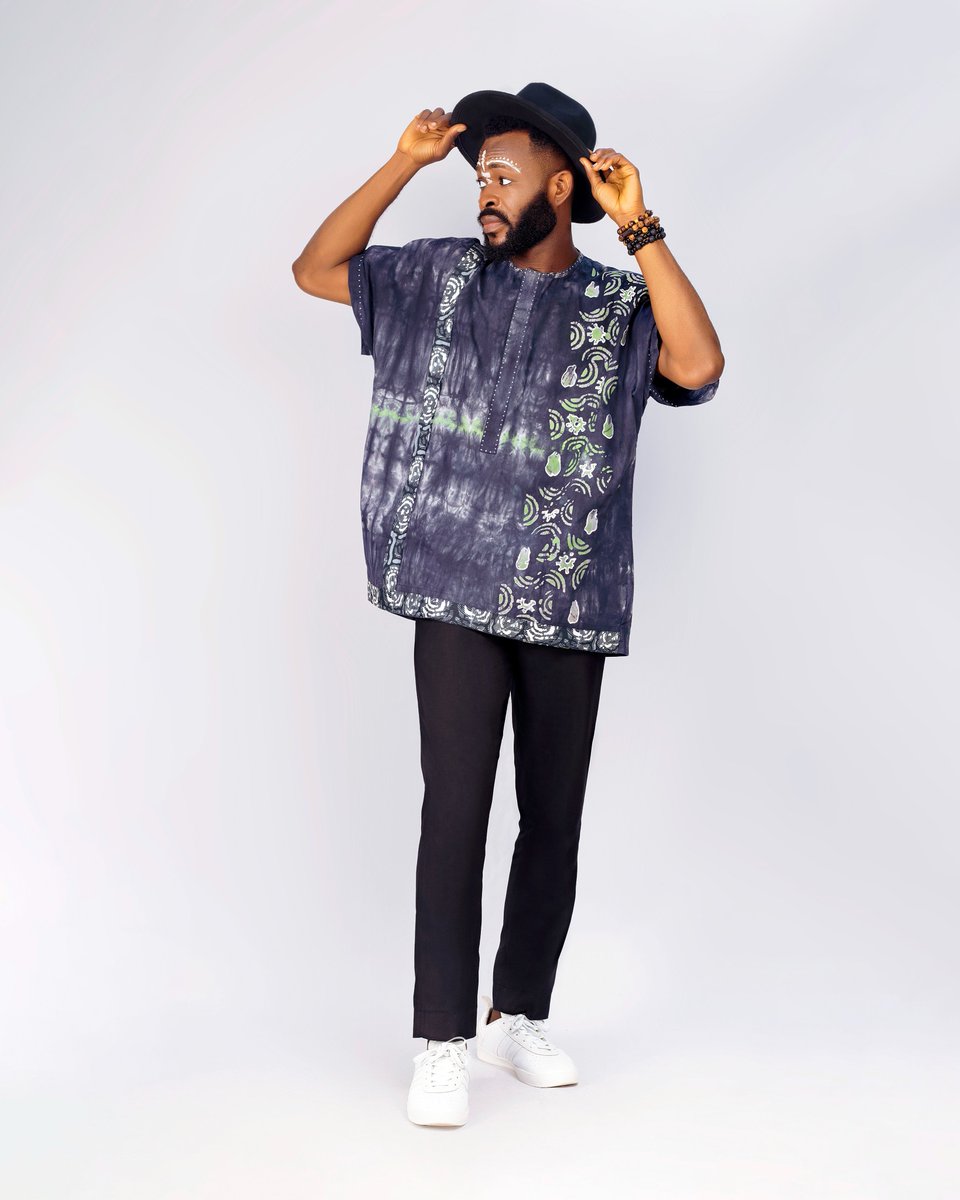 adulawo_magic's tweet photo. Don't miss this 20% OFF this CYBER MONDAY. 

Experience the allure of our Batik Tunic Top – a harmonious blend of culture and style.   

Secure yours now with a sensational 20% off when you shop @www.adulawomagic.com  

#BatikChic #CyberMondaySpecia #Adulawomagic #Africanwear https://t.co/n4rnB3icM4