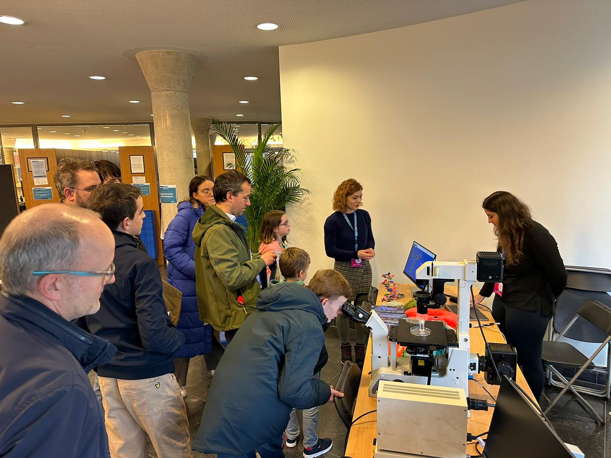 PCR_4_ALL's tweet photo. 🔬 Exciting day at #DVDW2023 ! 🌟Our team had a blast teaching curious kids (and their parents) about PCR and its crucial role in tackling future pandemics. Empowering the next generation of scientists! 🧬💡 #ScienceEducation #STEM #PCR #FutureScientists #pcr4all https://t.co/lznTMmVafS