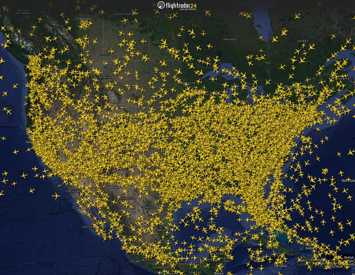 flightradar24's tweet image. Yesterday was the busiest day ever at airports in the US, with the @TSA reporting 2,884,783 people screened. It was also an incredibly smooth day of travel with fewer than one-half of one percent of 51,332 scheduled flights canceled.