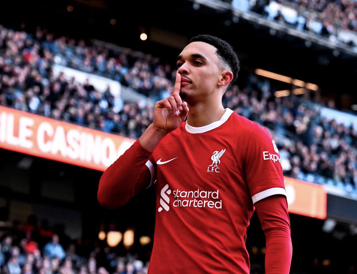 VarBarPodcast's tweet photo. 🚨NEW #VARBarPodcast 

EP 177 - Cycle of Bullshit

🎙️- @rappingdrew @tosin_GoodTimes @NeonMace12 

🥃 - Man City v Liverpool. Erling v Darwin 
🥃 - Is Raheem The Dream Back?
🥃 - Kai off the mark
🥃 - Not so a G’day mate for Ange Postecoglou 🦘 

🎧Link - https://t.co/C5whGemLuf https://t.co/RKSRJTKy8g