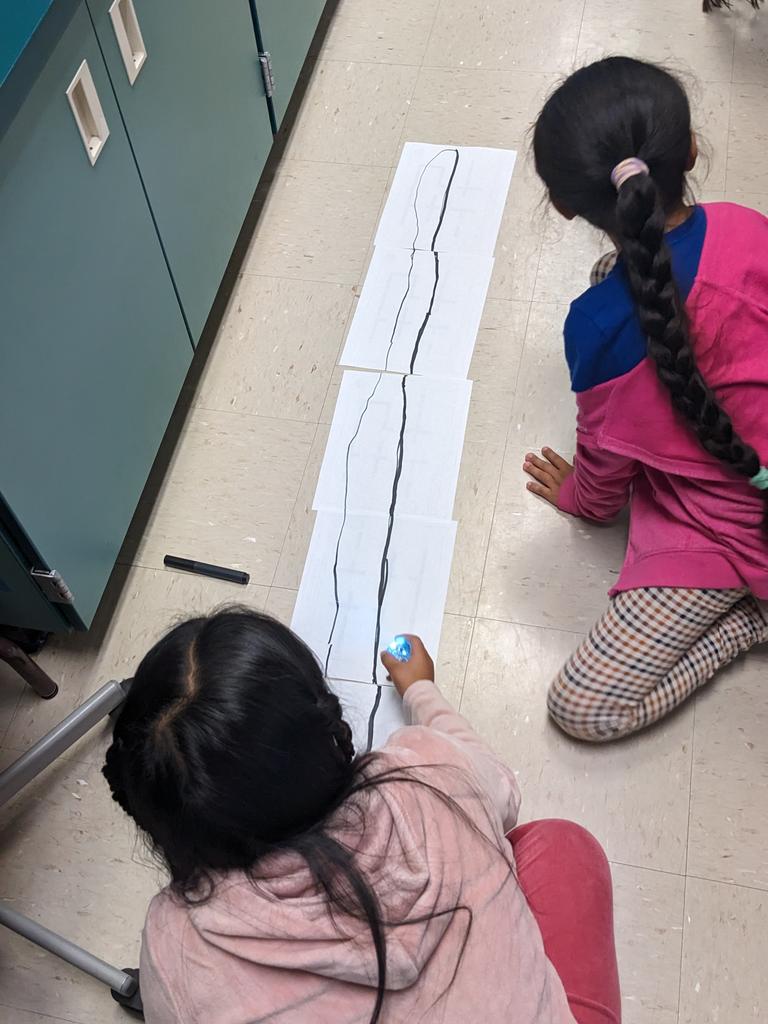 Some <a href="/Ozobot/">Ozobot</a> fun before Thanksgiving break! Who can make Ozobot travel the furthest? 
#OzobotCE