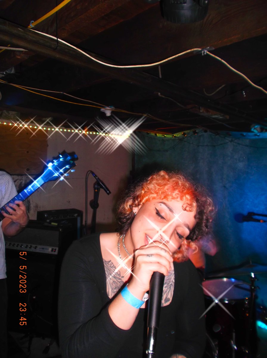 GabbaGhoulNJ's tweet photo. On Friday Lacy Smith, the singer of our band, our very close friend, passed away. Everyone who knew Lacy knew they were an extremely kind and caring soul who always made people feel welcomed &amp; heard, no matter who they were. https://t.co/BcQirBJm9s