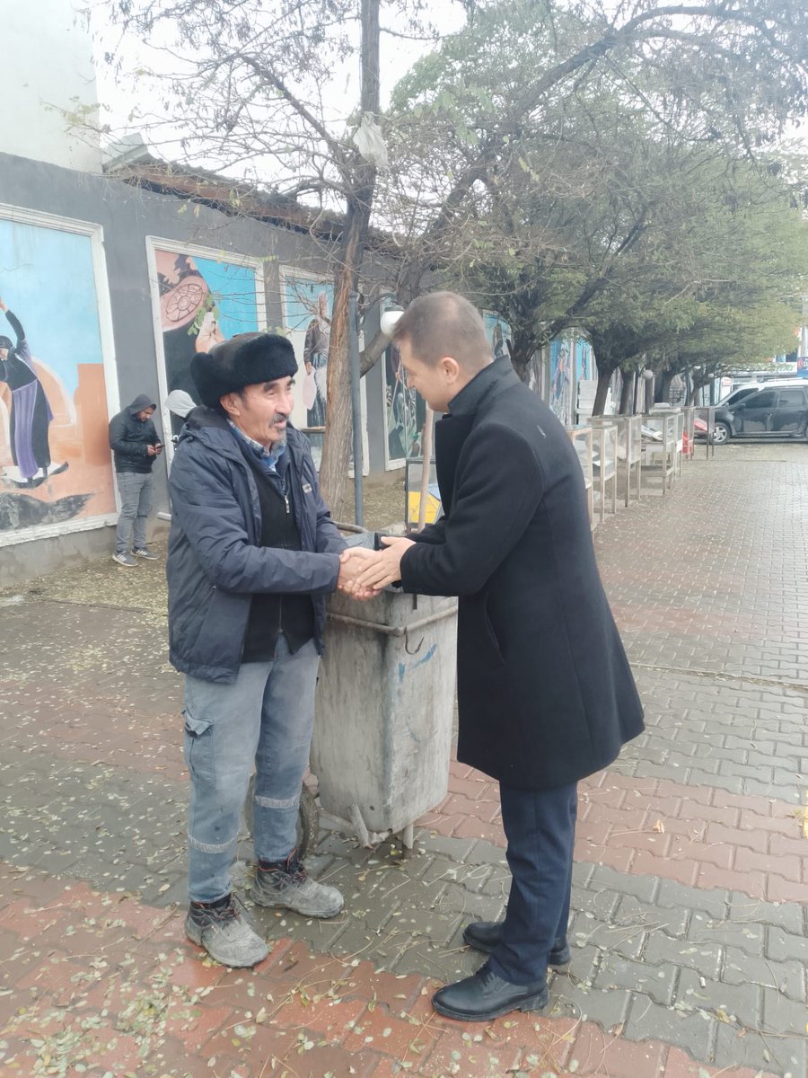 Tarlada izimiz, gönüller de yerimiz var. #ErcişBaşüstüne <a href="/Burhan_Kayaturk/">Burhan Kayatürk</a> <a href="/aysesula/">AYŞE SULA KÖSEOĞLU</a> <a href="/AK_PartiVan/">AK Parti Van</a>