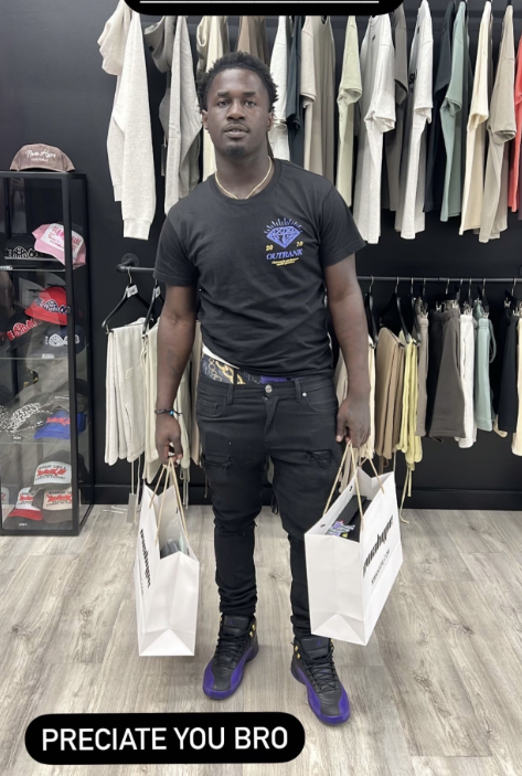 DO YOU KNOW HIM? Detectives are investigating a stolen credit card being used to buy some new shoes. This photo was taken after the purchase.
If you know who this is, please contact Detective Harris at (479)587-3520 ref. case #2023-70529 or send us a message.