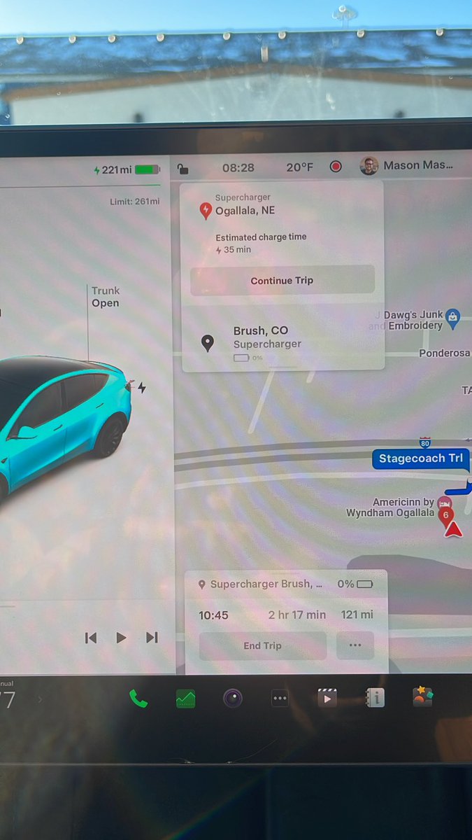 ImMasonJar's tweet photo. #tesla info. Even if it says the range you have is 100 miles more than the distance you’re driving (road trip) it doesn’t mean you won’t “somehow” through driving eat those miles and arrive at your destination with 0%… something doesn’t seem right about this. https://t.co/6jAw7VeFQp