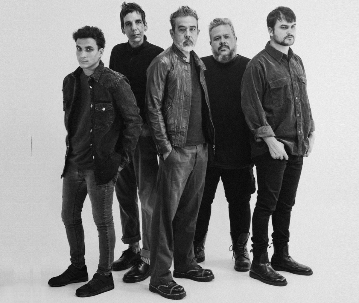 Urgente_VE's tweet image. #27Nov🚨 #UrgenteVenezuela

Banda Tomates Fritos: No tocaremos en el FESTIVAL “Esequibo Fest” del #1Dic

"No compartimos algunas ideas que rodean la convocatoria, y creemos que el uso de nuestra imagen para promocionar este evento es una manipulación de nuestra identidad"