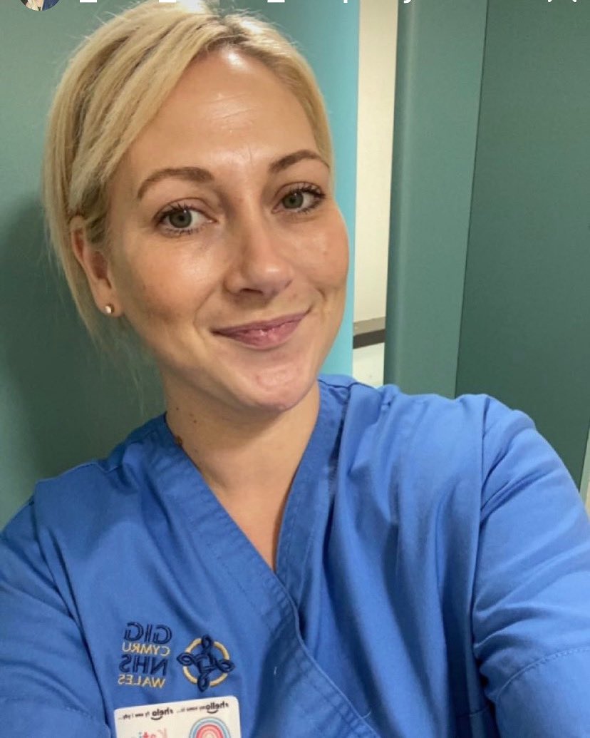 Our very own Katie from Tryfan Ward recently received a Greatix from radiology for going above and beyond for one of her patients. Well done Katie, fantastic nursing care 🙌🥰❤️ @TMacphailOwen <a href="/DawnneJ/">Dawnne Jenkins 💙</a> <a href="/Cwillsjw/">Claire Williams</a>