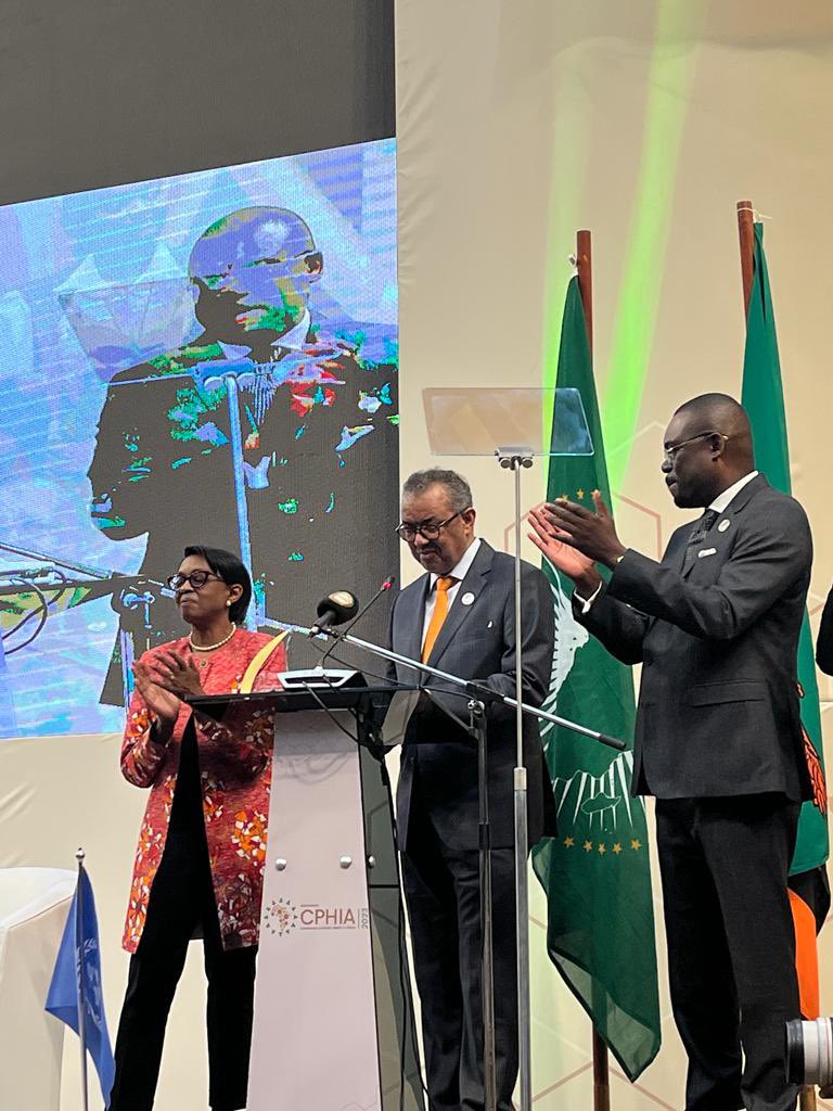 Filled with pride to witness @DrTedros receive the @CPHIA_AfricaCDC 2023 Lifetime Achievement Award from DG @AfricaCDC @JeanKaseya2 & @WHOAFRO RD @MoetiTshidi for his service to the world We are inspired (& pushed hard) daily & honoured to be part of his leadership team in @WHO
