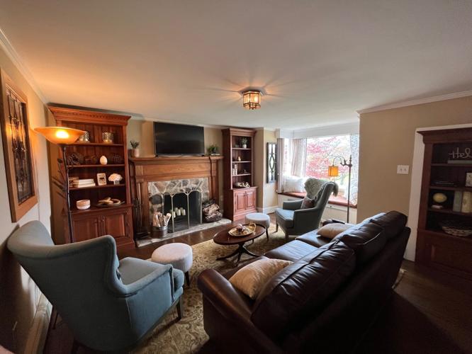 DMuchowAuthor's tweet photo. Heigh Torr: Where dreams not only begin, but continue | Journal-news | https://t.co/aEbE1SiKvC 
https://t.co/GsMtaHZ3MO 
Heigh Torr, a 178-acre property in Western Loudoun County 
#Virginia #Wedding #Guest #Party #Tranquil #Beauty https://t.co/rW0BWhLUOR