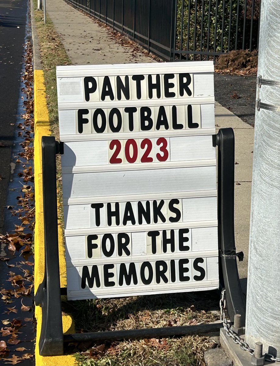 dradam1213's tweet photo. ⁦@QPantherFB⁩ ⁦@QCHSAthletics⁩ ⁦@BanasQtown⁩ ⁦@SOLsports⁩ https://t.co/rUA6XkhAYJ