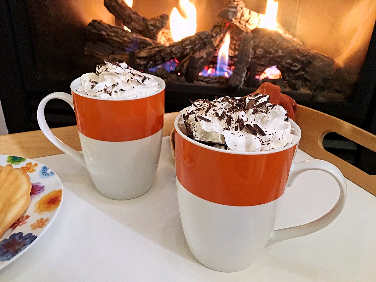 clubfoody1's tweet photo. Today is National #ChocolatesDay🍫
Best Hot Cocoa… who wants a cup?🙋♀️🙋🙋♂️
(check out my next posts👆 & the previous ones 👇 for more great chocolate 🍫 recipes😋)
#YouTube 📽️: https://t.co/ieBvrzcISw
#RECIPE ➡️: https://t.co/w8k11YD9Od
@EventGuideToday @DiningGuide2Day https://t.co/8KRzez9jbw