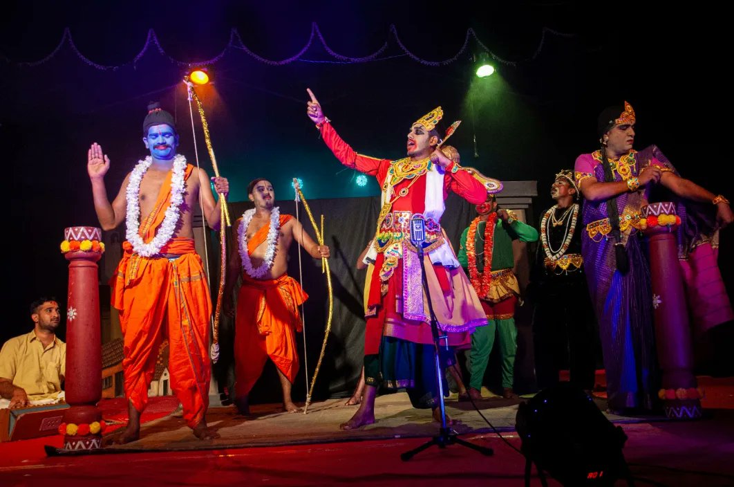 nirantharaorg's tweet photo. The play "GORURU" of GoruruRamaswamyIyengar was successfully performed on the Eve of NAGARANGA NATAKOTSAVA 2023.

#niranthara_foundation_mysuru #Niranthara #mysoretheatre #drama #theaterlife #nirantharamysuru #mysore #theaterexperience #theatre #mysoretheater https://t.co/D0rwCLOTuF