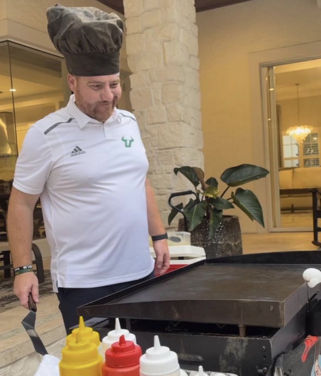 <a href="/PrepRedzoneFL/">Prep Redzone Florida</a> <a href="/isaiahriggins3/">isaiah.riggins</a> <a href="/michaelkey711/">michael key</a> <a href="/CJBragg6/">CJ Bragg⭐️</a> <a href="/JamarTaylorJr1/">Jamar Taylor Jr</a> <a href="/carsonhinshaw3/">Carson Hinshaw</a> <a href="/rick_p7/">Rick Penick</a> <a href="/NascoJulian/">Julian Nasco</a> <a href="/cadenharsh/">Caden Harshbarger</a> <a href="/JoshuaEvansOT/">Joshua (Josh) Evans</a> <a href="/BraylonKnauth/">Braylon Knauth</a> <a href="/EvanVanDyke/">EvanVanDyke</a> <a href="/kordell_lewis/">Kordell Lewis</a> <a href="/24TJack/">Thomas “TJack” Jackson III</a> @JrTheElectric13 I’m furious on why we haven’t sent <a href="/isaiahriggins3/">isaiah.riggins</a> an offer. What is going on over there? He would fit right into our wr room and will start right off the rip. He’s the best wr prospect in Florida. Cmon! Do better! <a href="/CoachGolesh/">Alex Golesh</a> @LWashington_2 <a href="/CoachJGordo/">Joel Gordon</a> #ComeToTheBay #gobulls