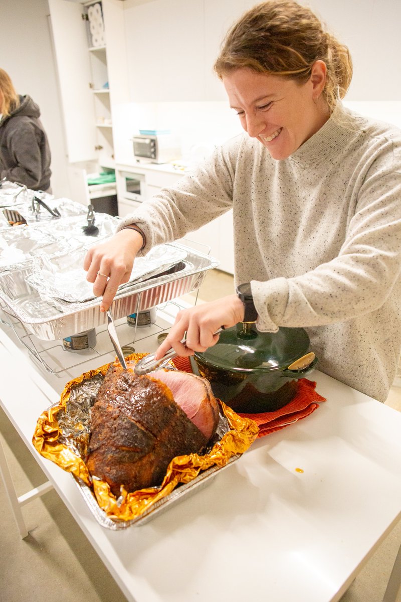 archimania tweet media