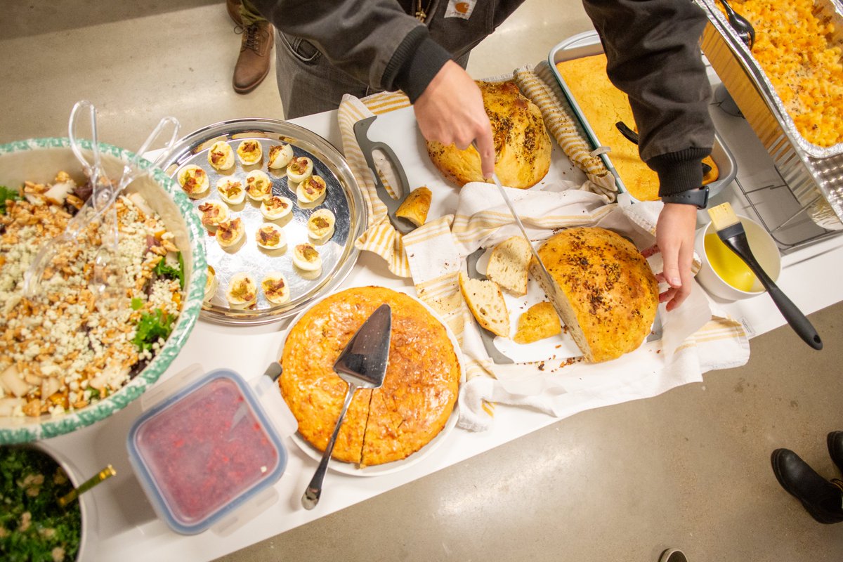 archimania tweet media