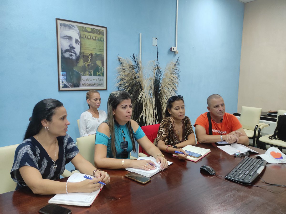 🌱👩🏿 En la modalidad virtual el Comité de Género del MES rinde cuentas del avance del trabajo y los desafíos en torno al Programa de Adelanto de la Mujer PAM y la estrategia de prevención contra la violencia de género y en el etorno familiar. Sigue hilo 👇🏻