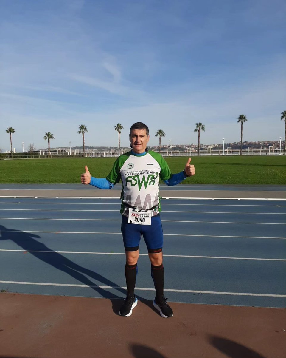 Fswh4pmenos's tweet photo. Este fin de semana nuestro gran amigo Txema, quemó zapatillas en la Santurce a Bilbao con la #MareavERdeSWH !!!! 🏃👟👟

#FSWH #4pmenos #SanturceBilbao #carreras #runners https://t.co/JO001lWM04