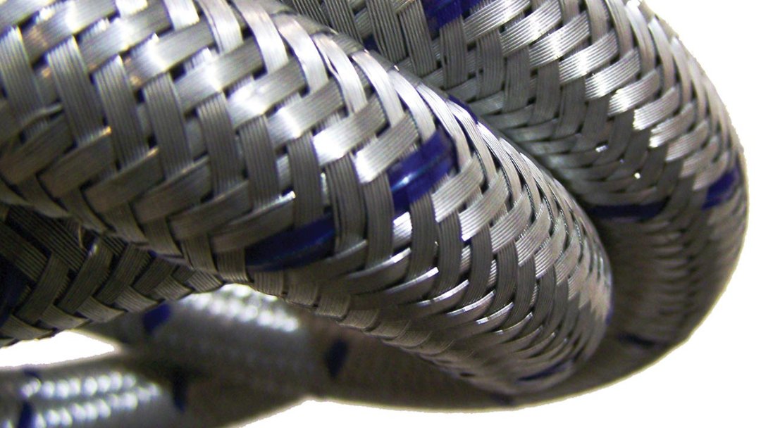 MegaflexUK's tweet photo. 🔌Secure your wiring with our Steel Overbraided Conduit! Ideal for high-risk environments, offering protection against sparks and abrasion. Perfect for welding equipment and metal machinery. 🔥#Conduit #wiring #WireProtection
🔗https://t.co/PWPnp7QbHA https://t.co/XjHHSz2PGN